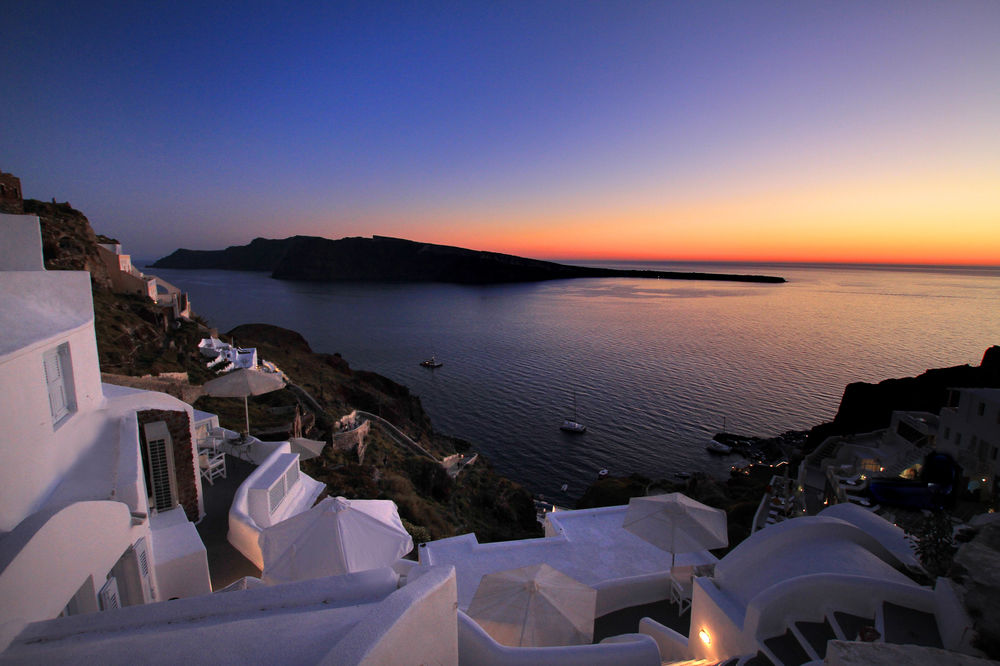 Finesse Suites Oia Greece thumbnail